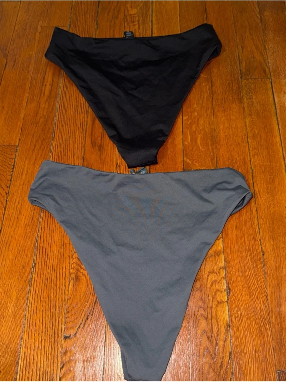 2 SKIMS bottoms